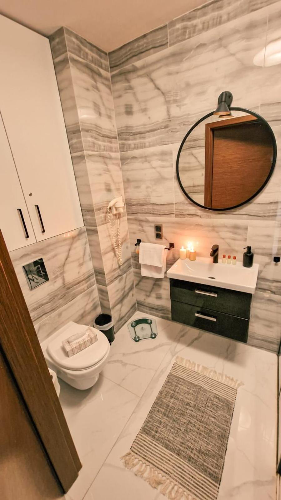 Apartament Royal 112 *